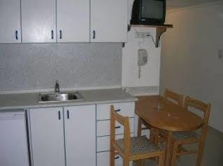 Violin Apartments ทูร์กุทริส ภายนอก รูปภาพ